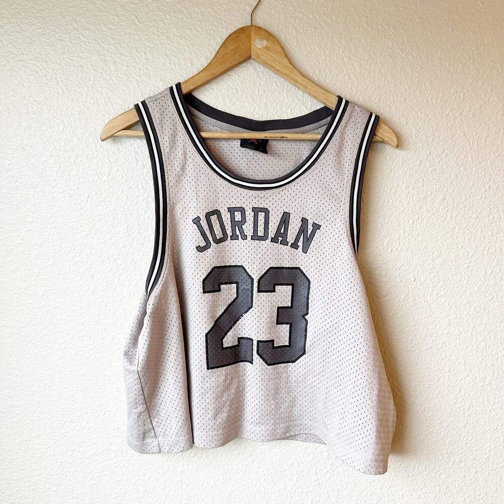 Jordan #23 Basketball Jersey White Black Loose Fit Size XL Women's